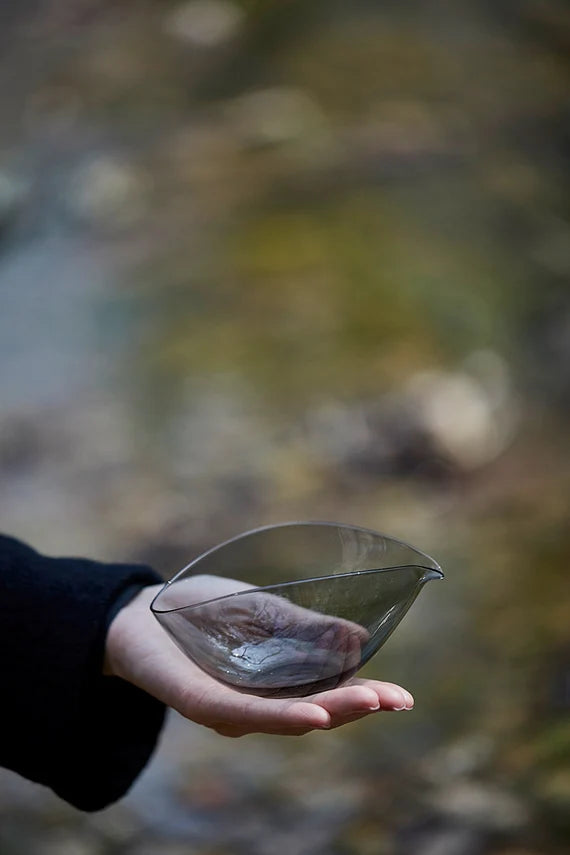 This is a transparent black glass faircup gongdaobei