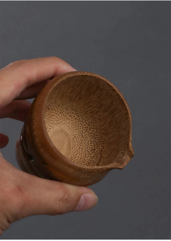 This is a bamboo root faircup gongdaobei