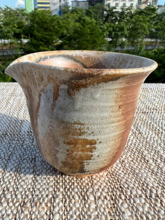 This is a woodfired faircup gongdaobei