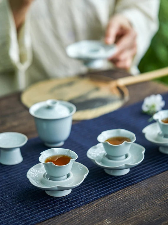 This is a ceramic high feet teacup