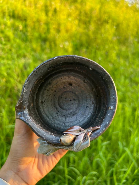 This is a woodfired flower fair cup gongdaobei