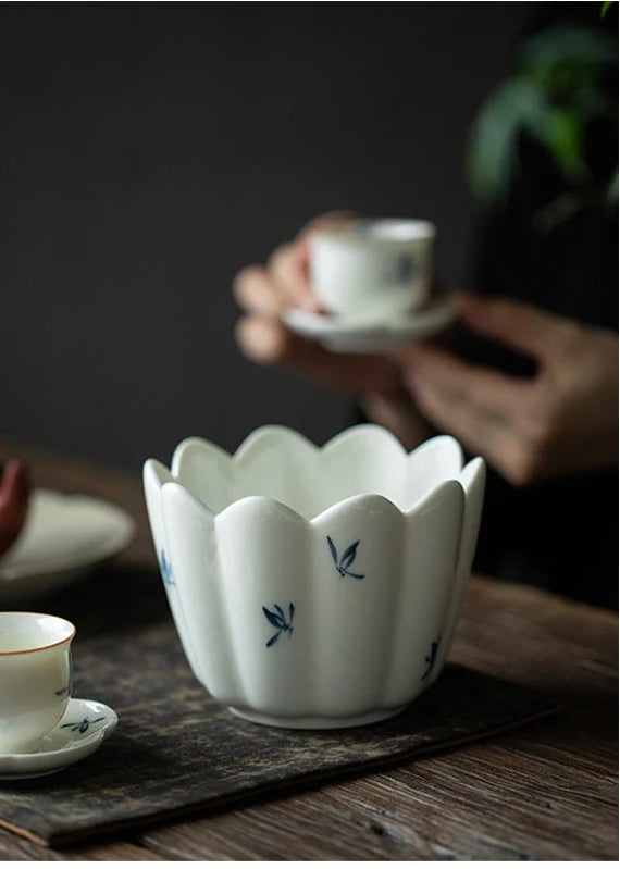 this is a ceramic tea basin jianshui