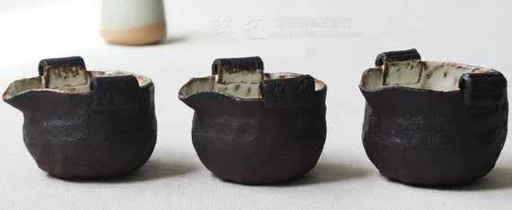 This is a pottery faircup gongdaobei