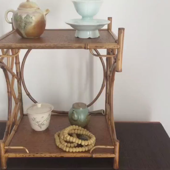 This is a meilu bamboo shelf bamboo rack.this is a bamboo teaware storage shelf