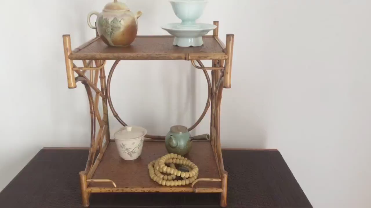 This is a meilu bamboo shelf bamboo rack.this is a bamboo teaware storage shelf