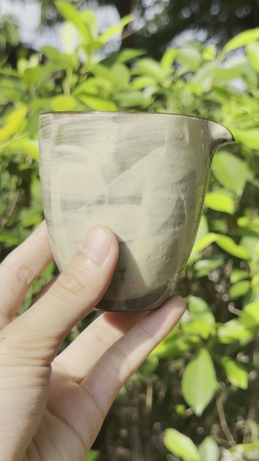 this is a pottery faircup gongdaobei