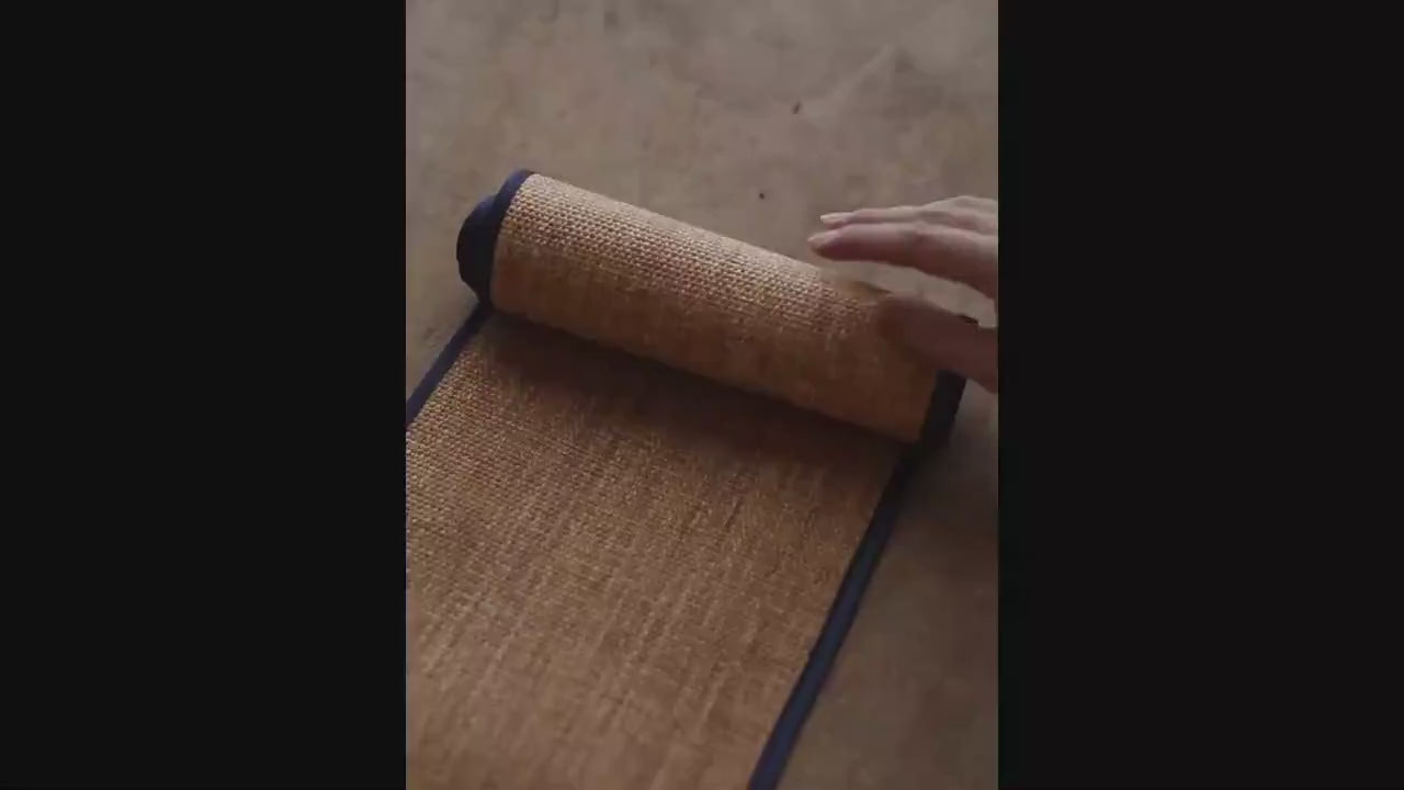 This is a raffia weaving mat table cloth