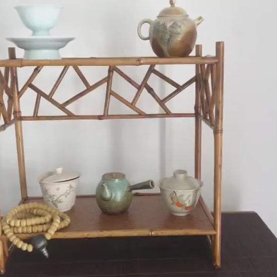 This is a meilu bamboo shelf bamboo rack.this is a bamboo teaware storage shelf