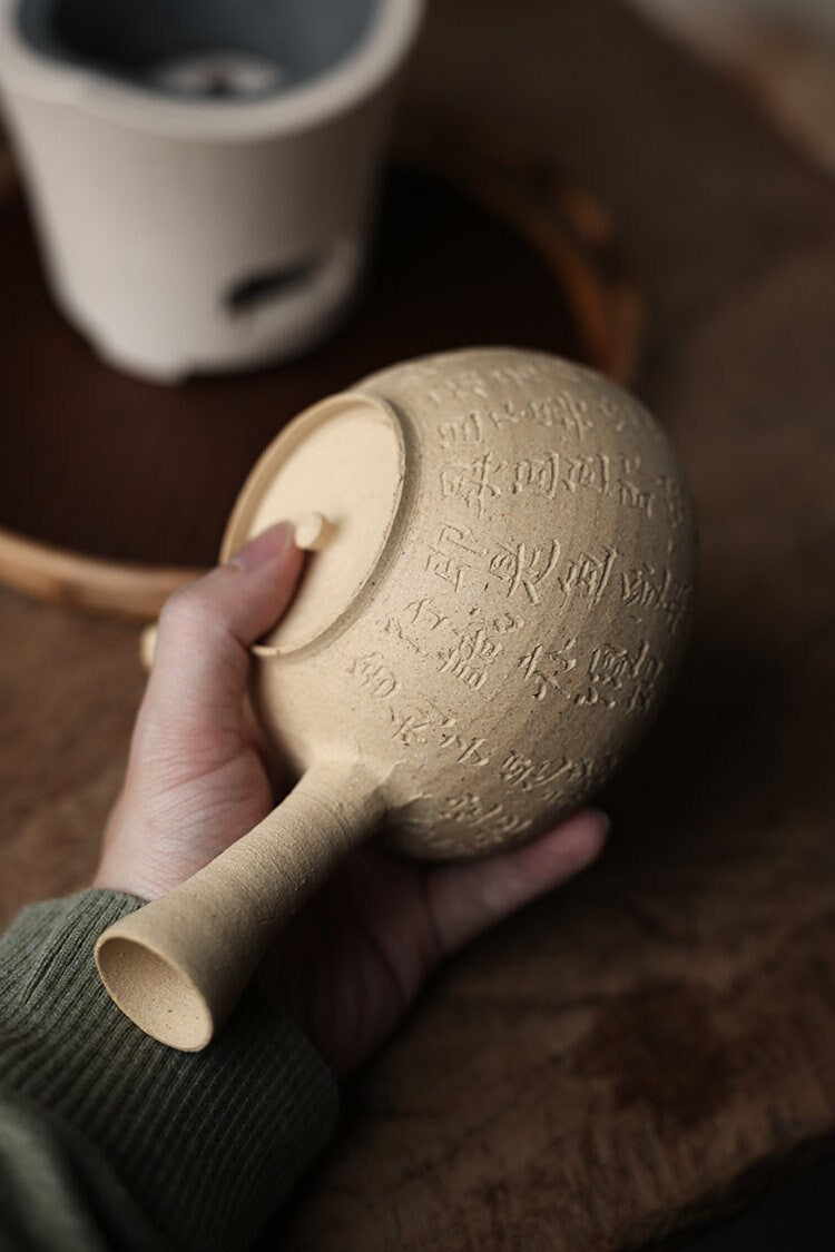White Handmade Chinese  Chaozhou Kettle Engraved Poem Heart Sutra Classic Chinese Master Pottery Ceramic Japanese Ceramic Tea Ceremony
