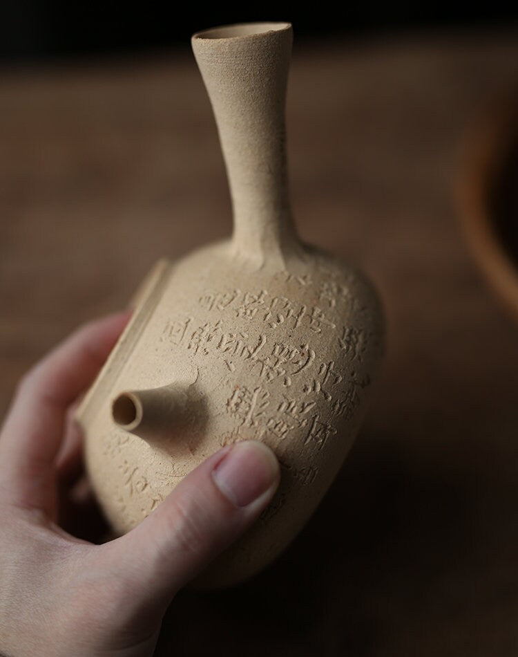 White Handmade Chinese  Chaozhou Kettle Engraved Poem Heart Sutra Classic Chinese Master Pottery Ceramic Japanese Ceramic Tea Ceremony