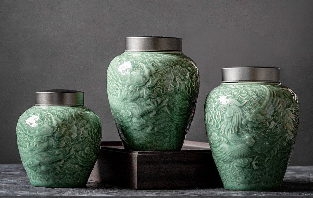 this is a celadon tea jar.this is a green ceramic tea storage canister