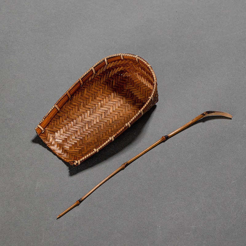 This is a bamboo weaving tea scoop