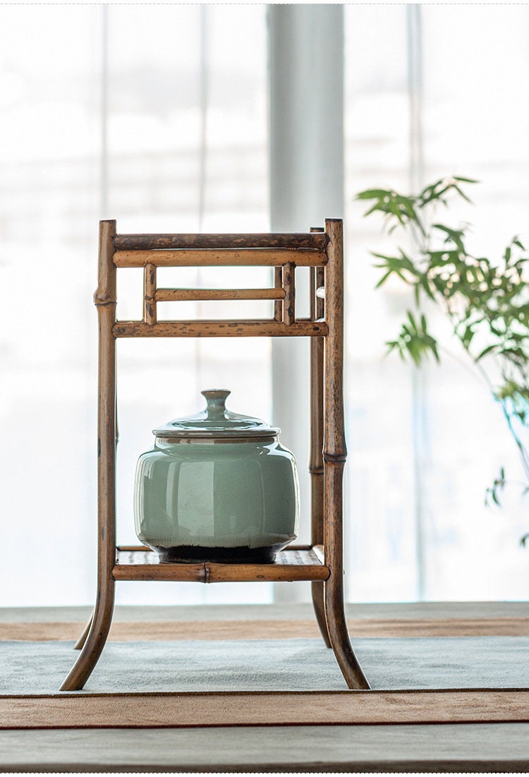 This is a meilu bamboo shelf bamboo rack.this is a bamboo teaware storage shelf