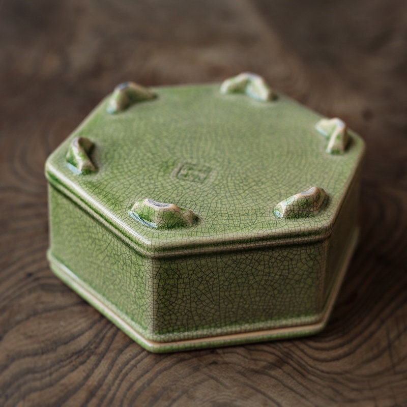 Zhangzhou Kiln Green-glazed Tea Boat Begonia  Teapot Holder Tea Tray Chinese Master Pottery Ceramic Japanese Ceramic Tea Ceremony