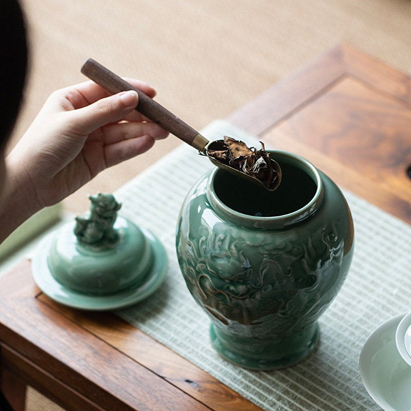 this is a celadon tea jar.this is a green ceramic tea storage canister