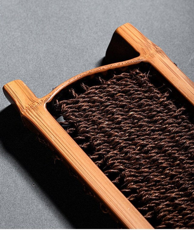 This is a palm fibre bamboo shelf bamboo rack.this is a bamboo tray