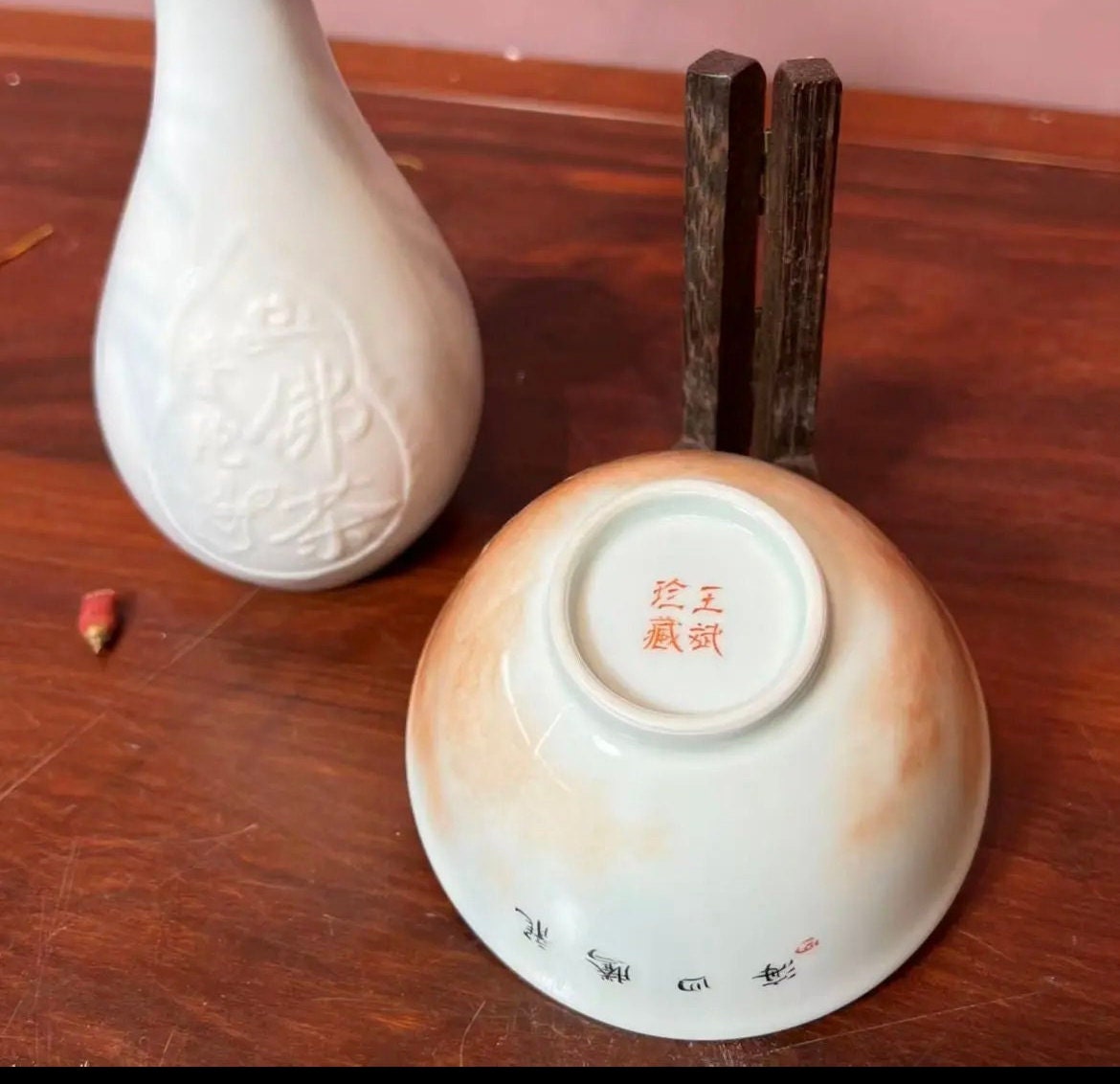 this is a Chinese Jingdezhen alum red phoenix teacup.this is a ceramic teacup