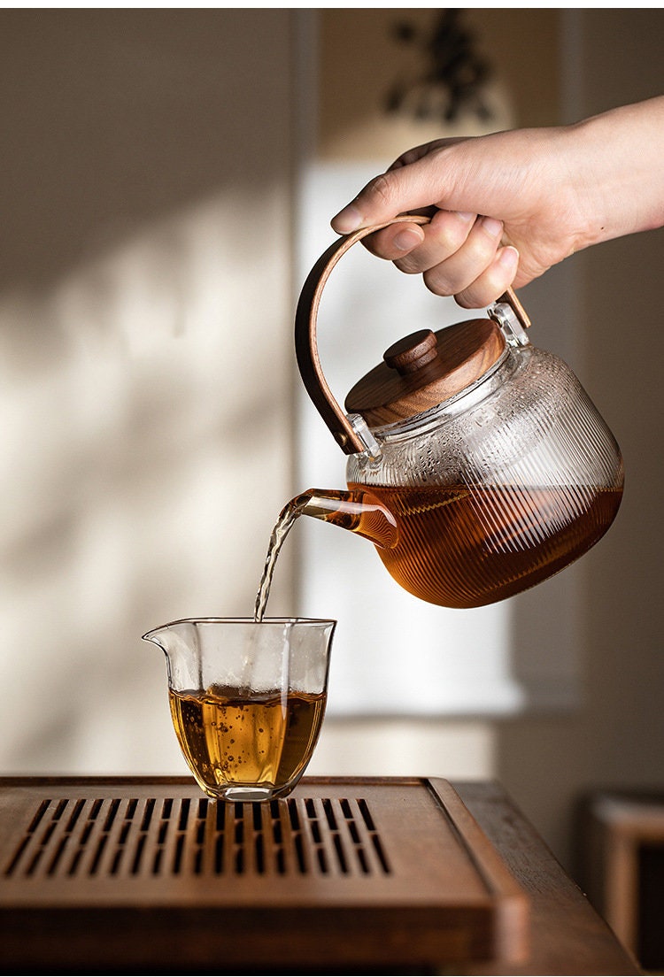 This is a glass kettle