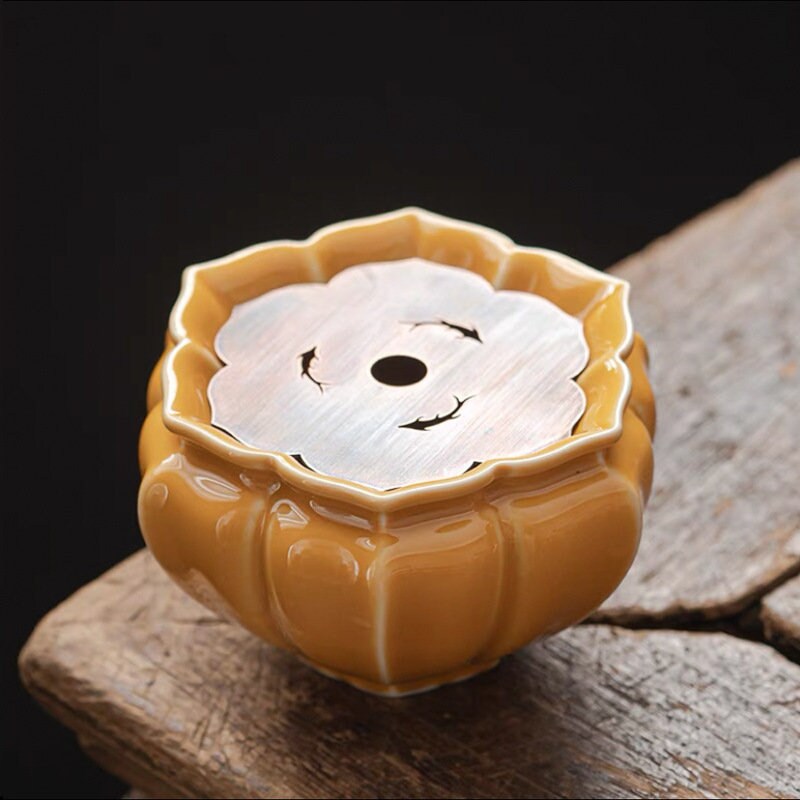 this is a ceramic tea basin jianshui