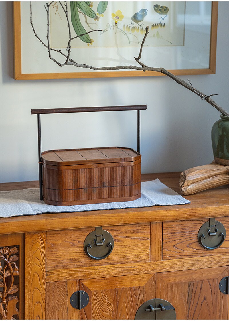 This is a bamboo basket.this is a bamboo storage box